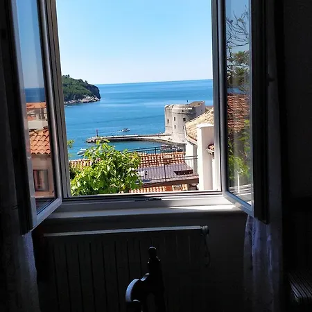 Adriatic Apartment *